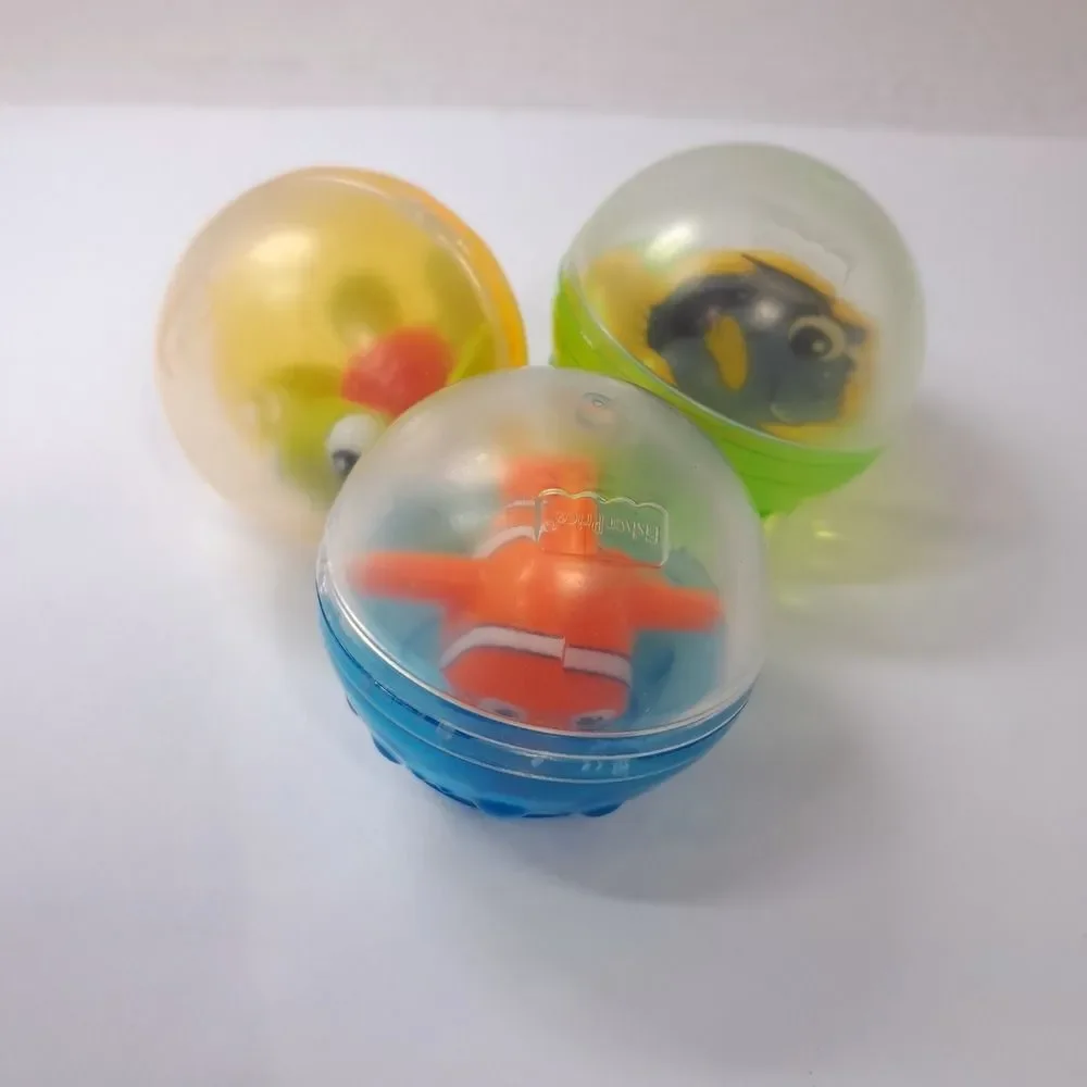 Disney Baby Finding Nemo Amazing Animals rounds balls rattle‎ ball Squirt Dory